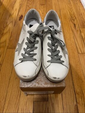 ***Brand New Golden Goose*** White Leather Superstar Sneakers Size 39